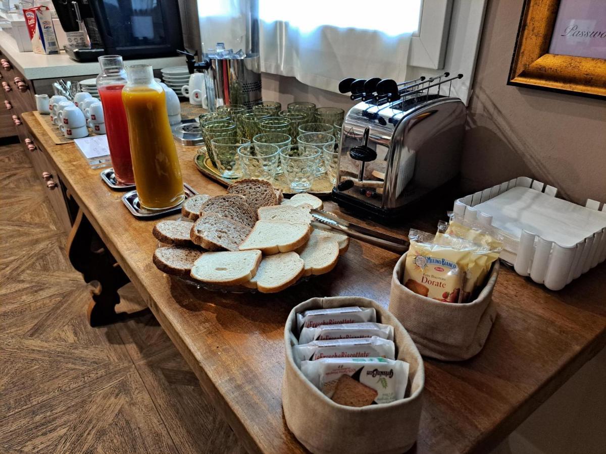 051 Room & Breakfast Bologna Eksteriør bilde
